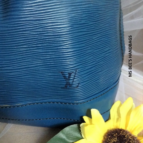 Authentic Large Louis Vuitton Noe Epi Leather Blue - Picture 3 of 8